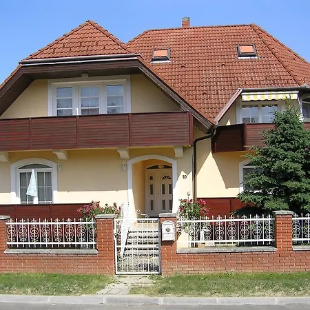 Jakab Haz Konukevi